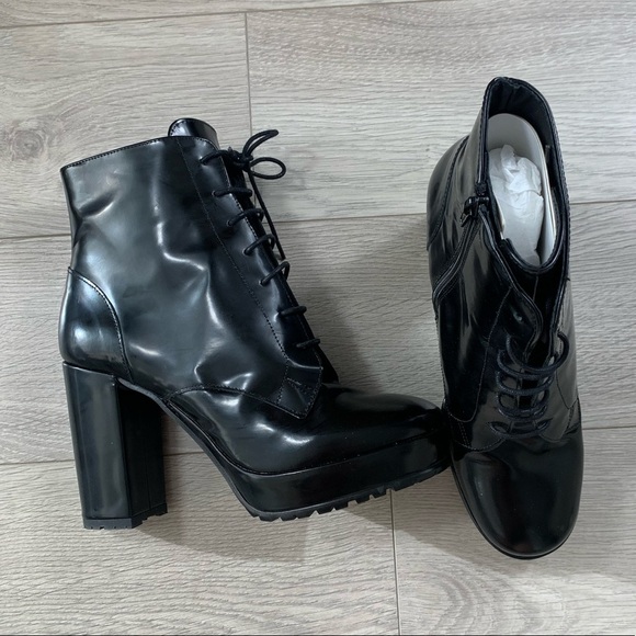 L’intervalle Fergy Black Leather Heeled Lace Up Ankle Boots - Picture 5 of 9